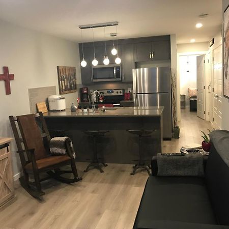 YYC Home Sweet Condo מראה חיצוני תמונה