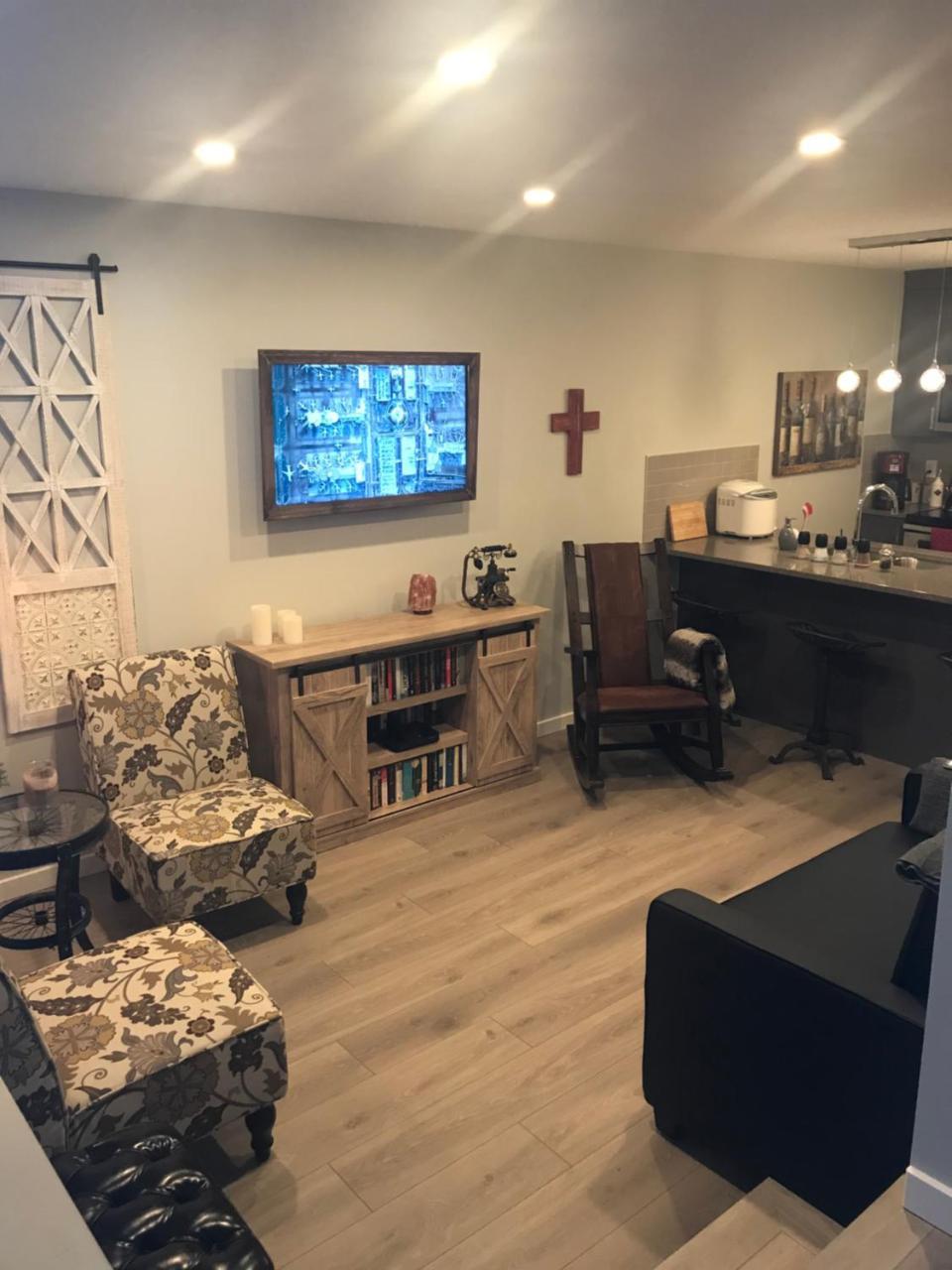 YYC Home Sweet Condo מראה חיצוני תמונה