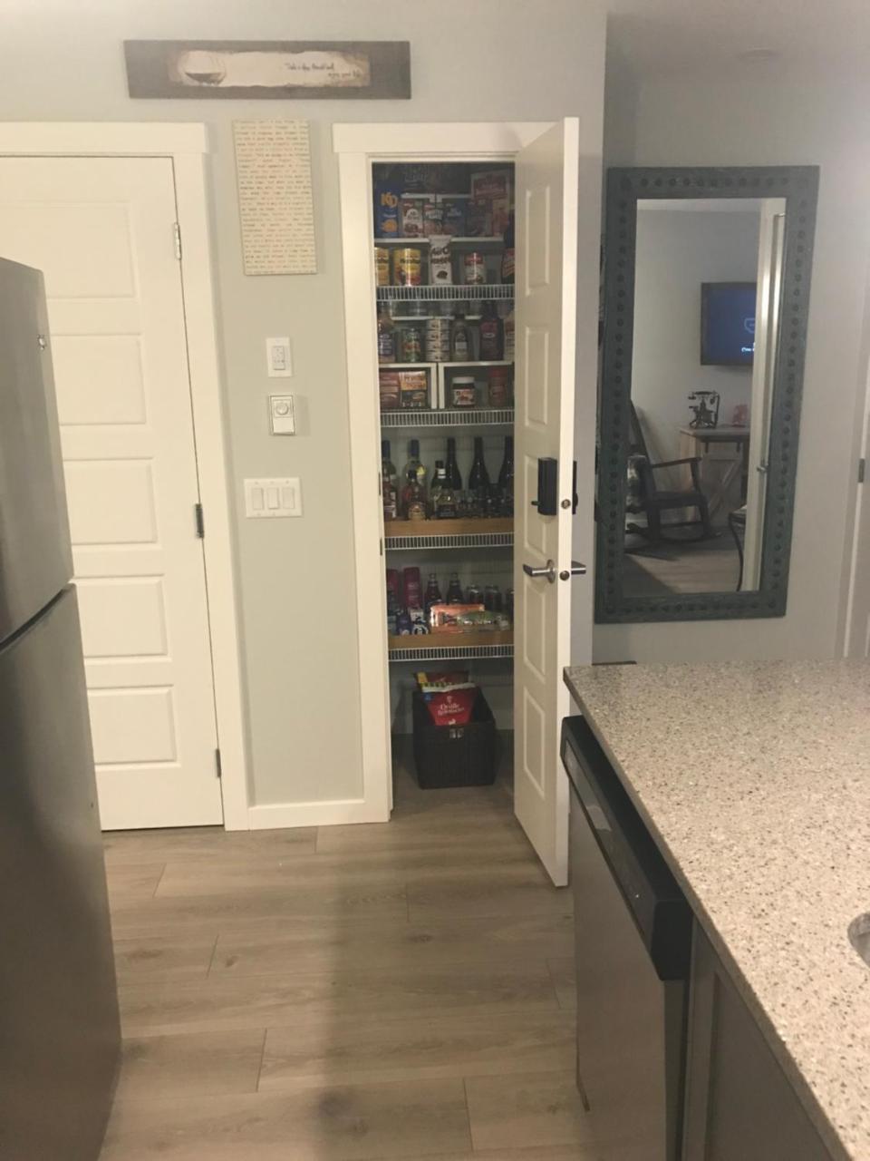 YYC Home Sweet Condo מראה חיצוני תמונה